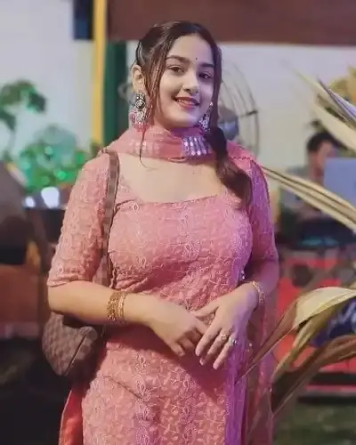 Call Girls Bhanvad Cash On Delivery